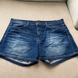 Joe’s Jeans Woman’s jean shorts Size 32